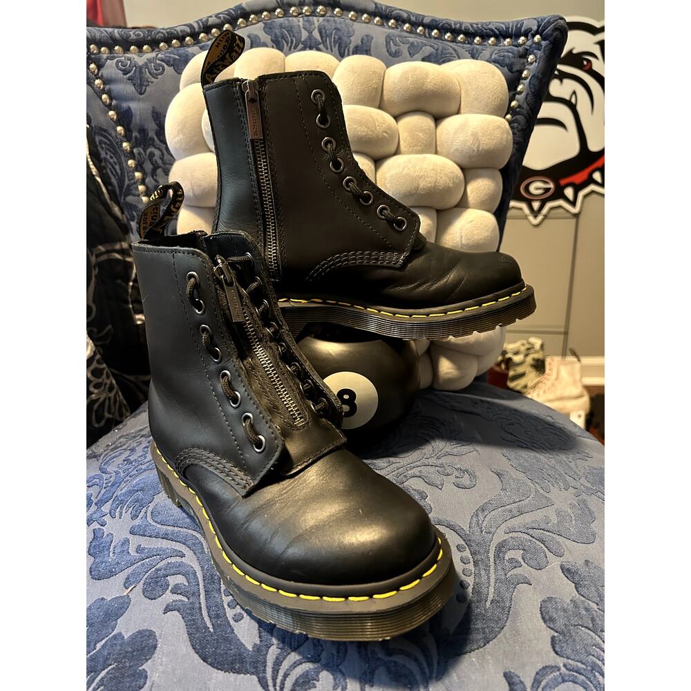 Dr Martens Sinclair Front Zip Black size 6/EU 37